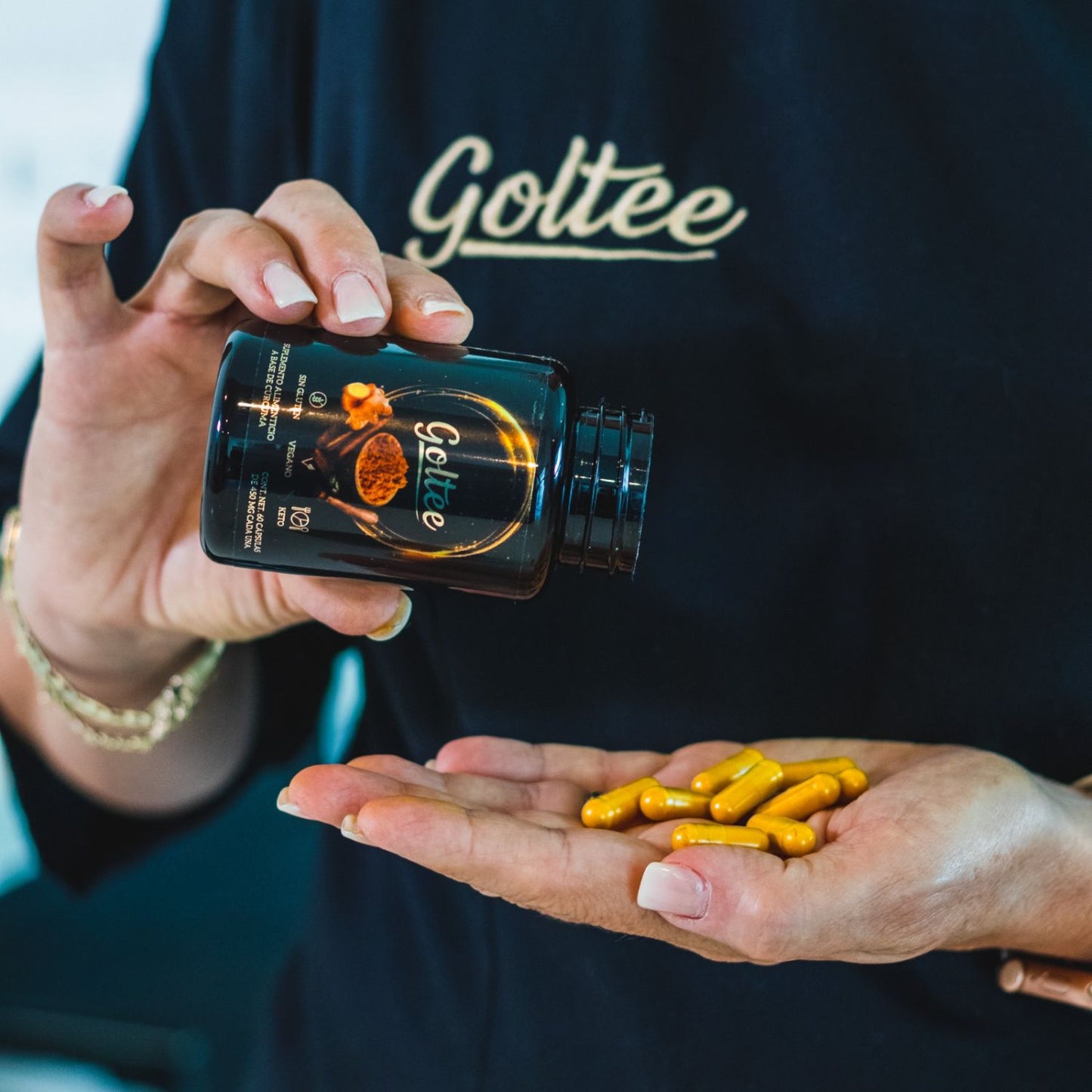 Cápsulas Golden Milk | Cúrcuma, Jengibre, Cardamomo | Goltee®